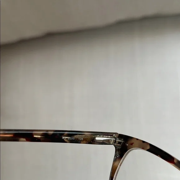 Stylish Tortoiseshell Prescription Glass Frames - Picture 4 of 4